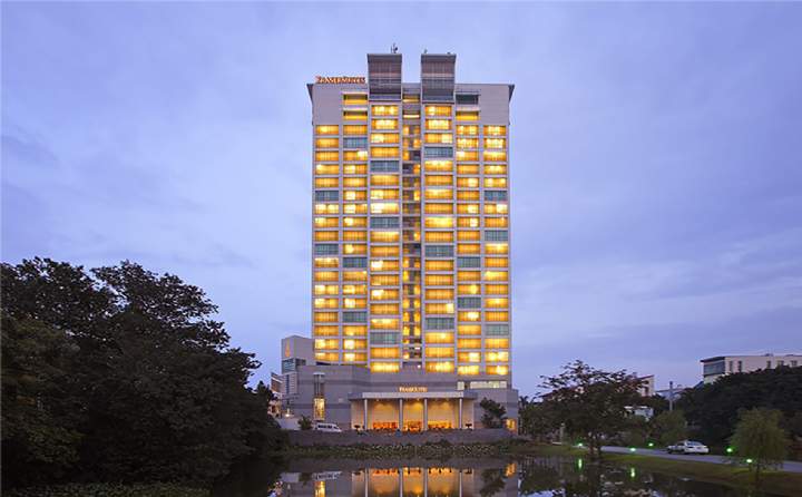 Syrena Tower 2 - Office for rent