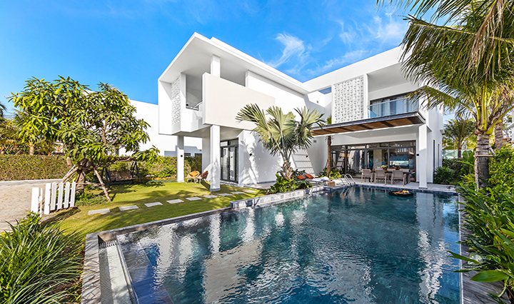 Lumiere_LDP_Sky pool