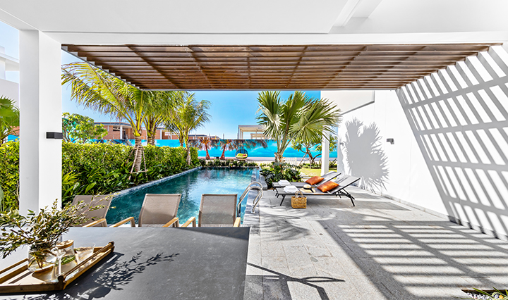 Lumiere_LDP_Sky pool